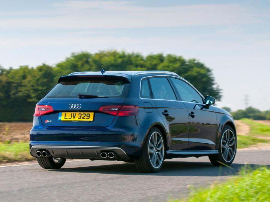  Audi S3 Sportback (8V) 2013 года  (UK) (фото 4 из 17)